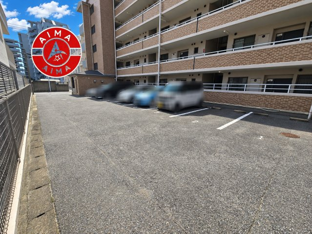 藤崎ロジュマンの駐車場|敷地内の駐車場です。