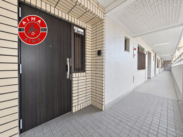 藤崎ロジュマンの玄関|玄関前の通路です。