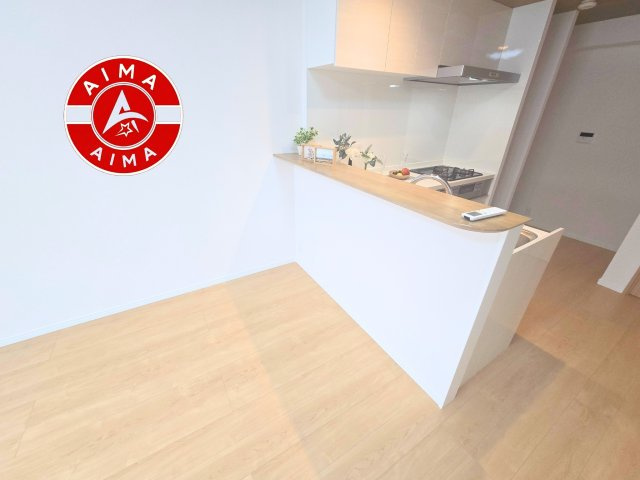 藤崎ロジュマンのダイニング|キッチンから立ち込める香りが今日の料理を期待させます。