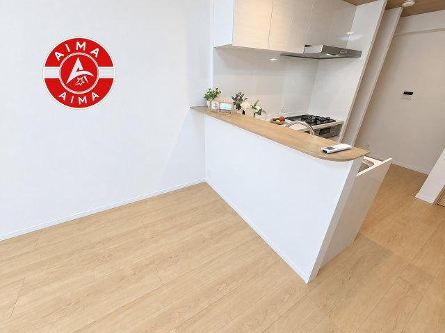 藤崎ロジュマンのダイニング|キッチンから立ち込める香りが今日の料理を期待させます。