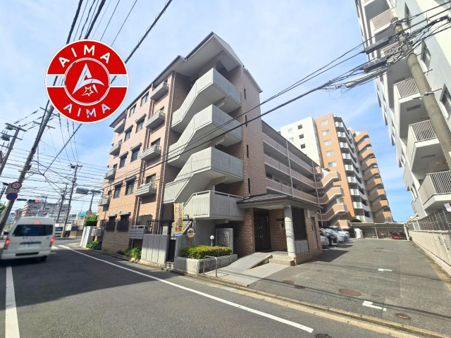 藤崎ロジュマンの外観|季節の移ろいとともに、表情を変える美しい佇まいが魅力です。
