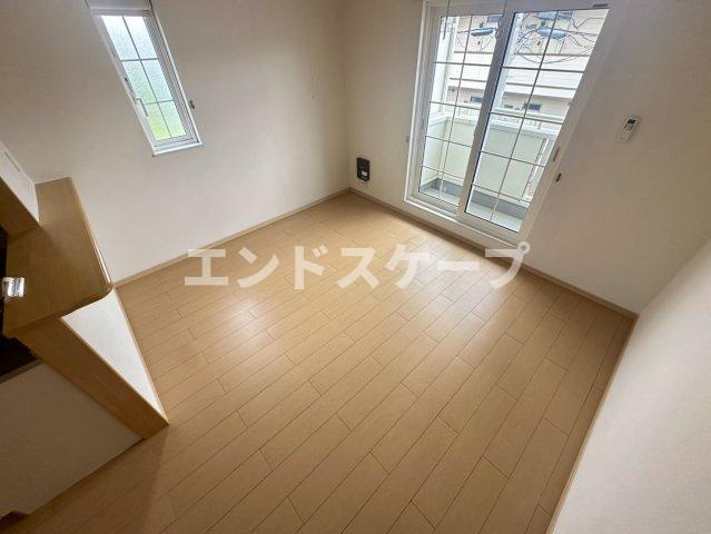 ノースヴィレッジⅢの居間・リビング|高崎、前橋のお部屋探しはエンドスケープまで！お客様の理想お聞かせ下さい♪