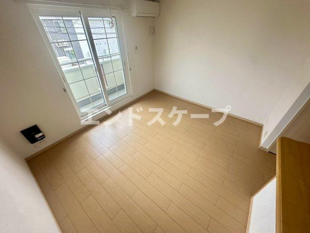 ノースヴィレッジⅢの居間・リビング|高崎、前橋のお部屋探しはエンドスケープまで！お客様の理想お聞かせ下さい♪
