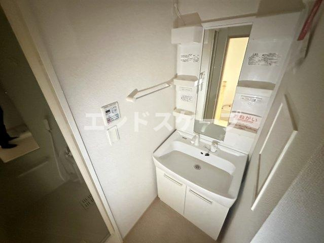 ノースヴィレッジⅢの洗面所|高崎、前橋のお部屋探しはエンドスケープまで！お客様の理想お聞かせ下さい♪