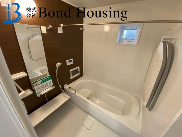 南西角地LDK21帖以上　塩屋台2丁目　新築戸建の浴室