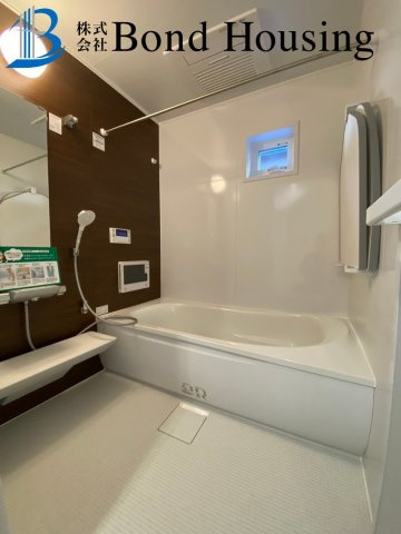 南西角地LDK21帖以上　塩屋台2丁目　新築戸建の浴室