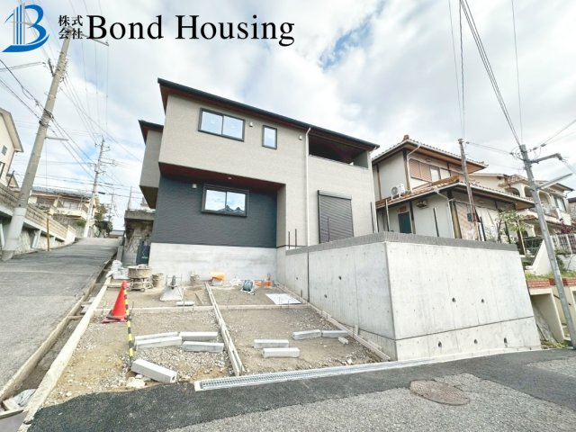 南西角地LDK21帖以上　塩屋台2丁目　新築戸建の外観