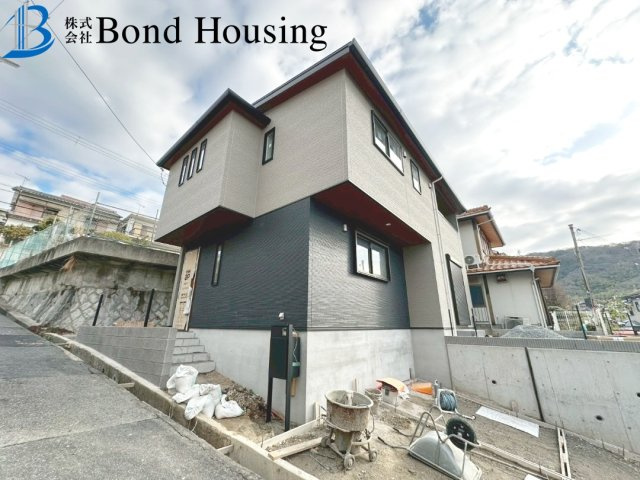 南西角地LDK21帖以上　塩屋台2丁目　新築戸建の外観