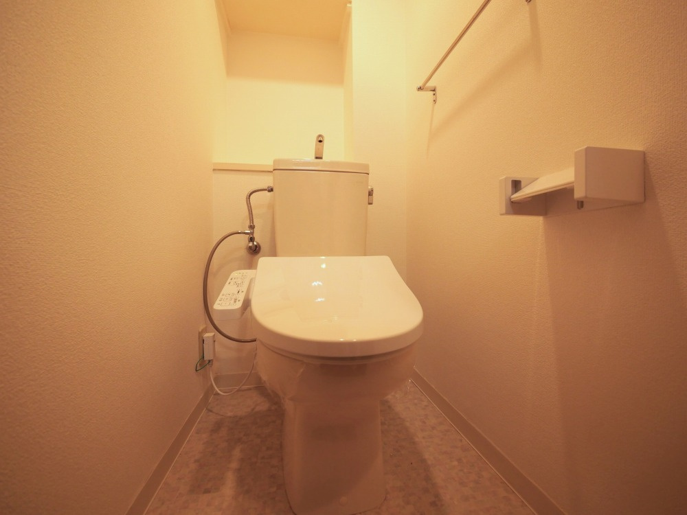 プレサンス難波WESTのトイレ