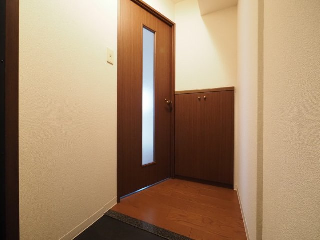 プレサンス難波WESTの玄関