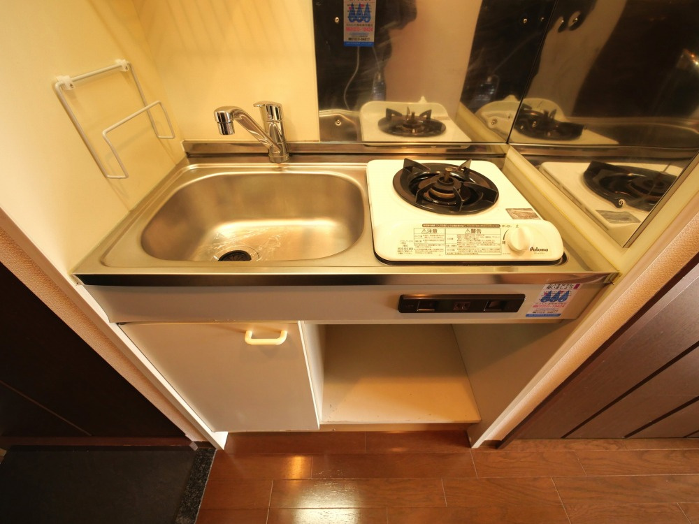 プレサンス難波WESTのキッチン