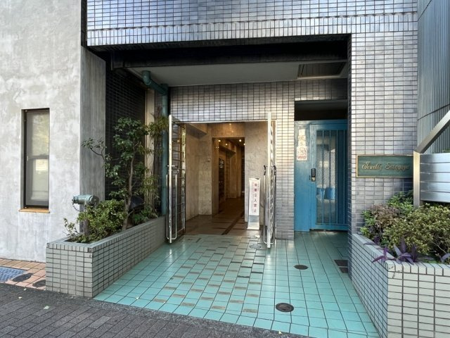 ジュエリー世田谷のエントランス|毎日通るエントランスはこのようになっています