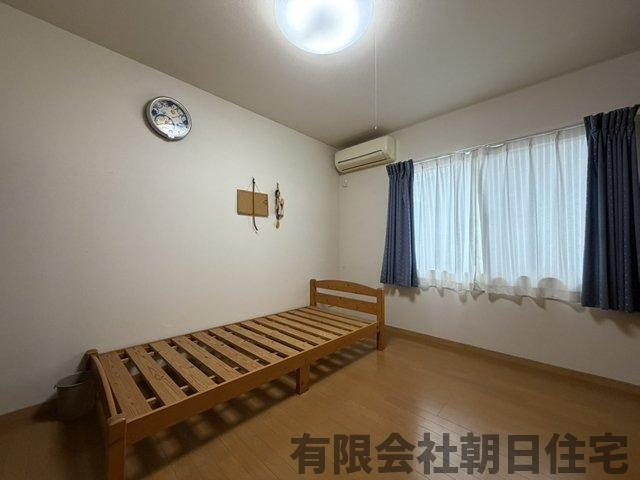 【洋室】 | 国屋町中古戸建 | 個人の部屋や寝室として使える洋室です