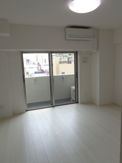 メイクスデザイン住吉の洋室