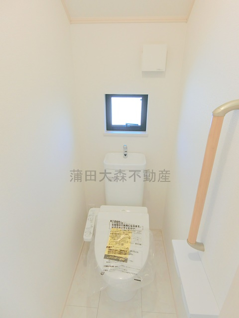 kolet大森町#09のトイレ|1階と3階にそれぞれトイレあり　温水洗浄便座付き