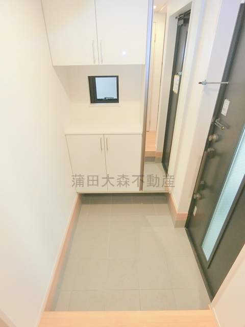 kolet大森町#09の玄関