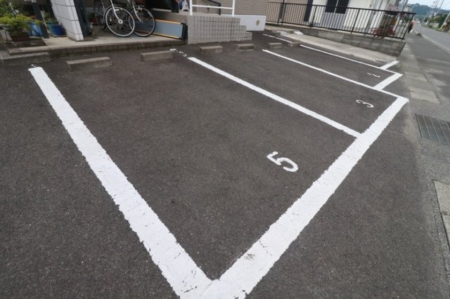 レーベンハイムの駐車場|駐車場