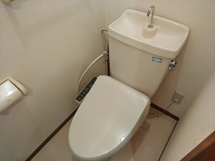 レーベンハイムのトイレ|温水洗浄暖房便座