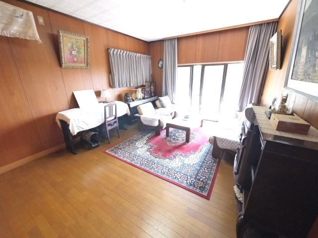 大網白里市金谷郷　和風中古戸建の洋室|敷地約378坪 7SDK和風住宅　和室続間 家庭菜園可能です　果樹園付 2階からの眺望がいいです