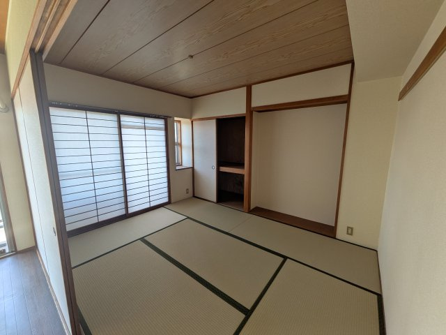 ナビハイツ小牧Ⅱ　の和室|ゆったりとくつろげる和室です