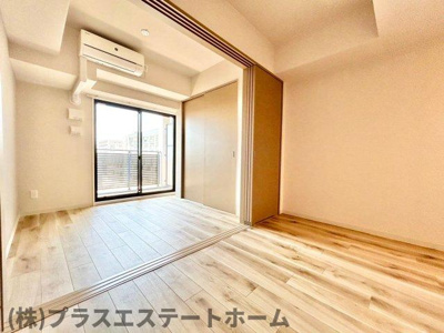 【居間・リビング】 | クローバー・マーレ神戸「新長田」駅 徒歩7分