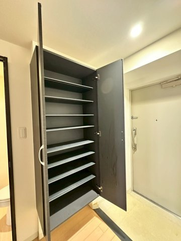 サクシード胤の収納