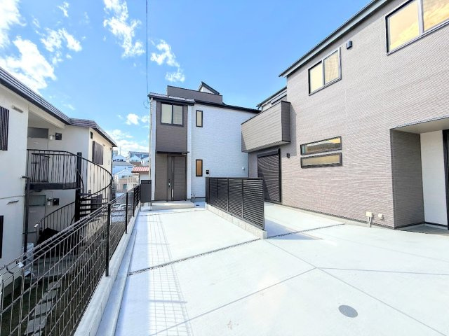 港南区芹が谷1丁目　新築戸建て　第1