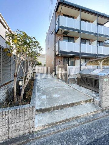練馬区高松５丁目の賃貸マンションのエントランス