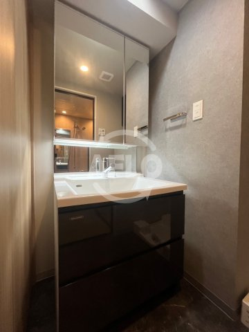 S-RESIDENCE松屋町asence　中央小学校区の独立洗面台|S-RESIDENCE松屋町asence　独立洗面台