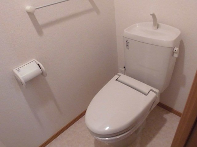 フォレスタ　ヴェルデのトイレ|ゆったりとした空間のトイレです