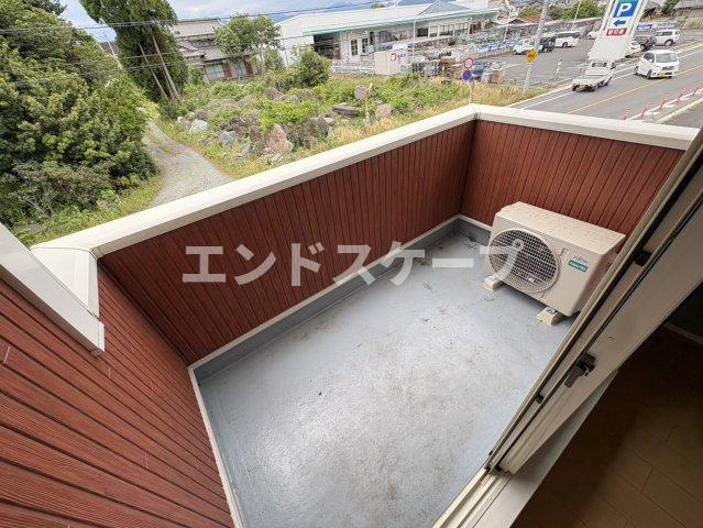 カラーのバルコニー|高崎、前橋のお部屋探しはエンドスケープまで！お客様の理想お聞かせ下さい♪