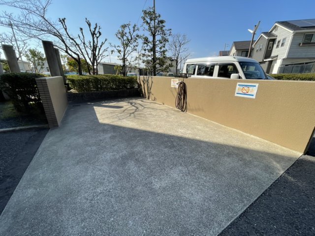 アルファステイツ老松町弐番館のその他共用部分|敷地内洗車場