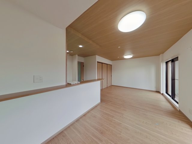 アルファステイツ老松町弐番館の居間・リビング