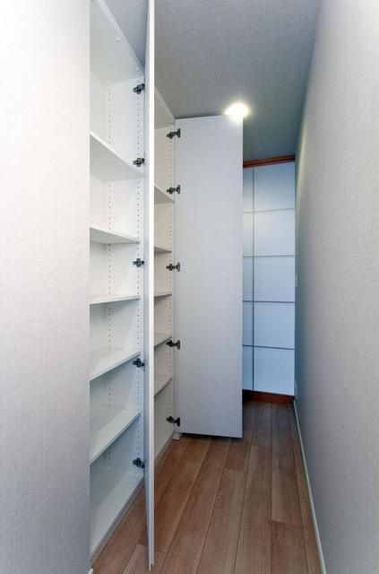 ガーデニエール砧　ＷＥＳＴの収納|※写真は同タイプ住戸です。