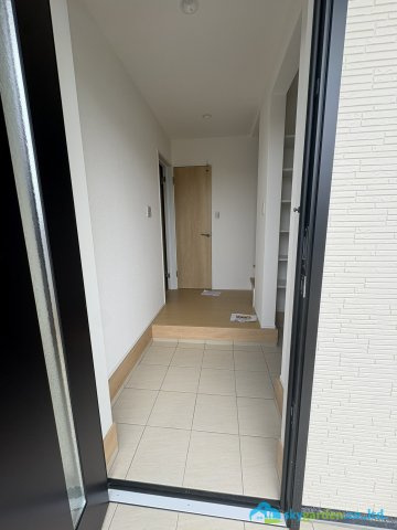 藤沢市渡内４丁目２期　新築戸建　全２棟２号棟の玄関|毎日通る玄関はこちらです