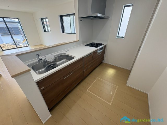 藤沢市渡内４丁目２期　新築戸建　全２棟２号棟のキッチン