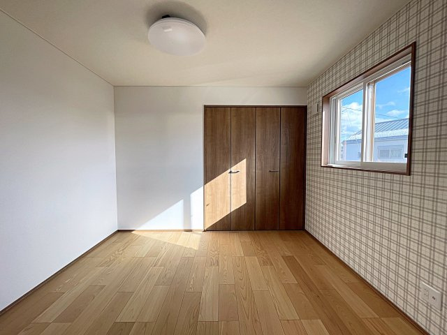 【エコnaホーム】　郡山市横塚1丁目　芳賀小・第四中の洋室