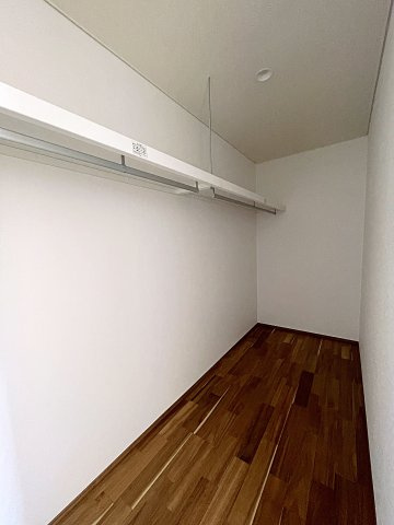 【エコnaホーム】　郡山市横塚1丁目　芳賀小・第四中の収納|WIC収納は奥行きがありゆったり広々！