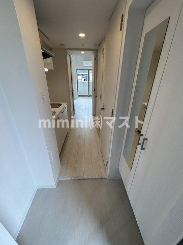 大阪市港区市岡１丁目の賃貸マンションの玄関