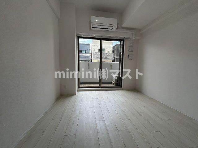 大阪市港区市岡１丁目の賃貸マンションの居間・リビング