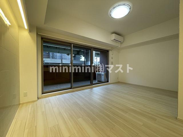 大阪市港区弁天３丁目の賃貸マンションの居間・リビング