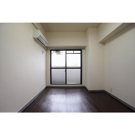 グローリア初穂椎名町