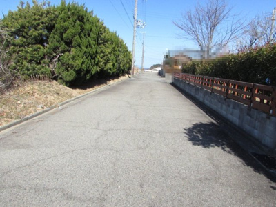 【前面道路含む現地写真】 | ～商談中～洲本市五色町鳥飼浦一戸建 | 令和８年２月撮影
