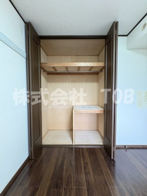 【洋室】 | プレイス・アイズ | 洋室4.8帖