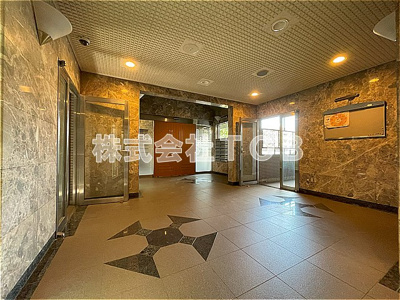 【ロビー】 | プレイス・アイズ