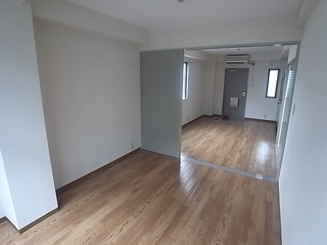 コモドカーサ魚崎の居間・リビング