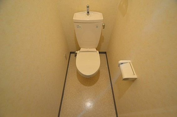 西灘駅前ハイツのトイレ