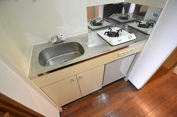 西灘駅前ハイツのキッチン