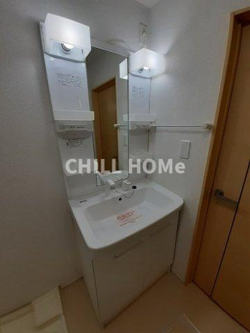カラーの洗面所|当社、チルホームのHPもご覧ください(^^)/物件情報多数♪