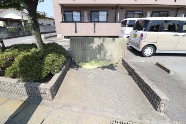 ミルホイール　Ｖの駐車場|高崎、前橋エリアのお部屋探しはエンドスケープまで！お客様の理想お聞かせ下さい♪
